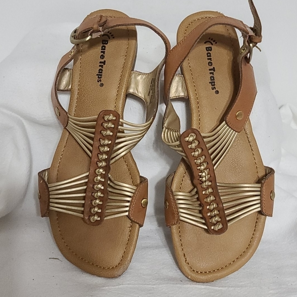 BareTraps‎ "Kriston" Strappy Low Wedge Sandals Brown Sz 8 1/2 GUC READ